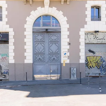 White Navigli Milán