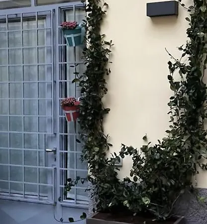 Apartment White Navigli Mailand