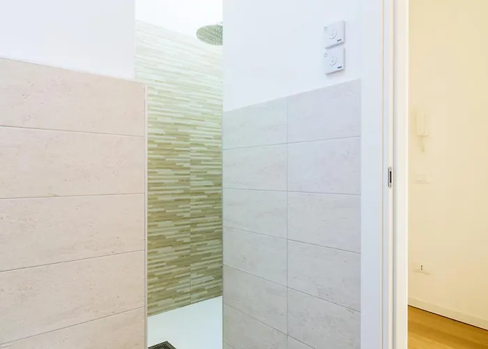 White Navigli Mailand